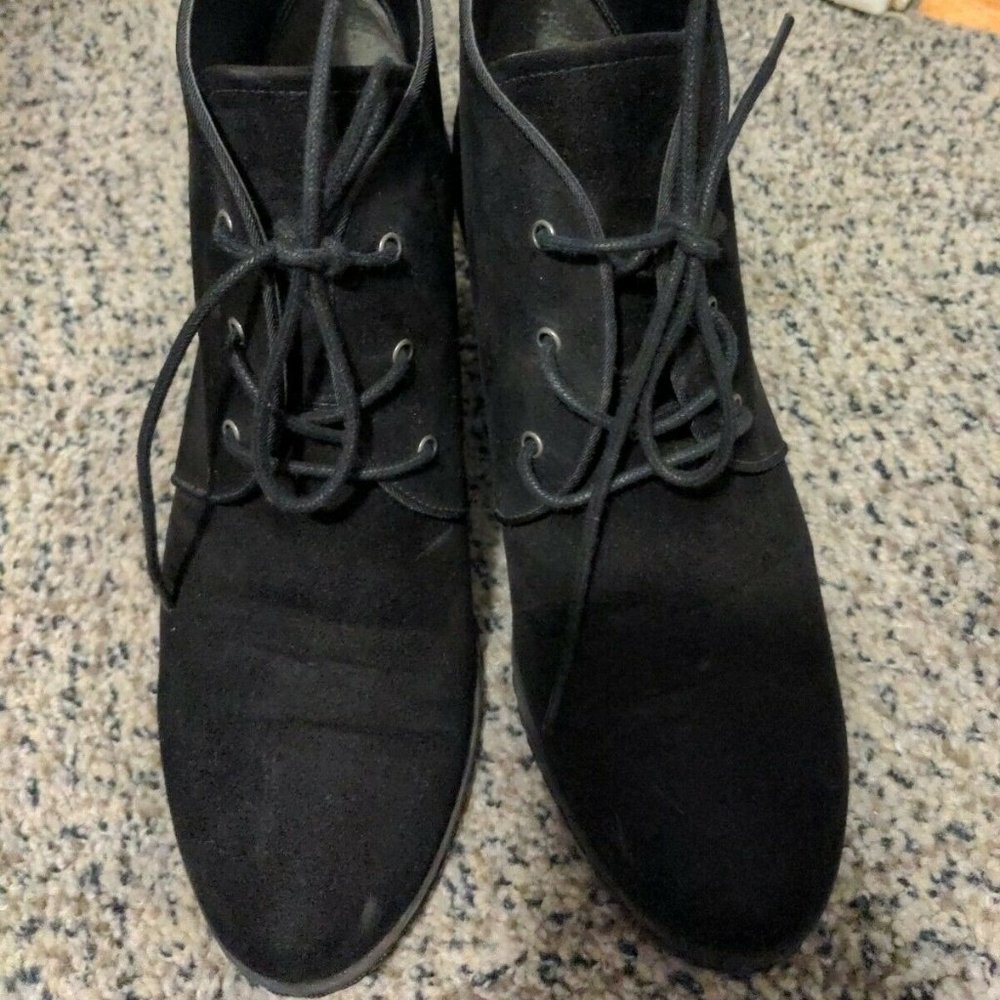 Franco Sarto Annabelle Black Faux Suede Short Bootie Boot Shoes 7 1/2